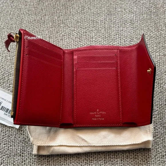 Louis Vuitton Damier Ebene Compact Wallet - Picture 5 of 11